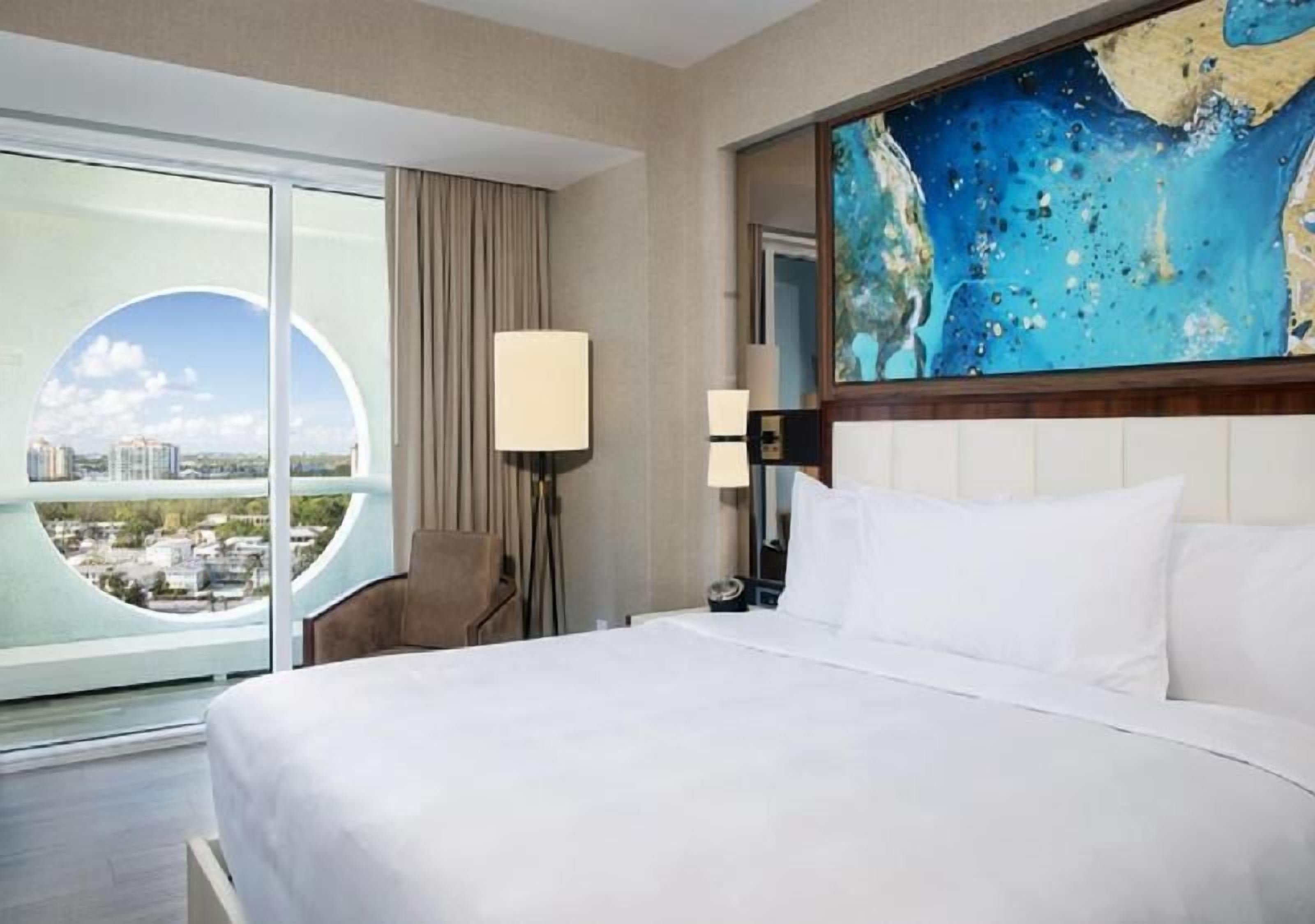 Premium bedding, minibar, in-room safe, desk
