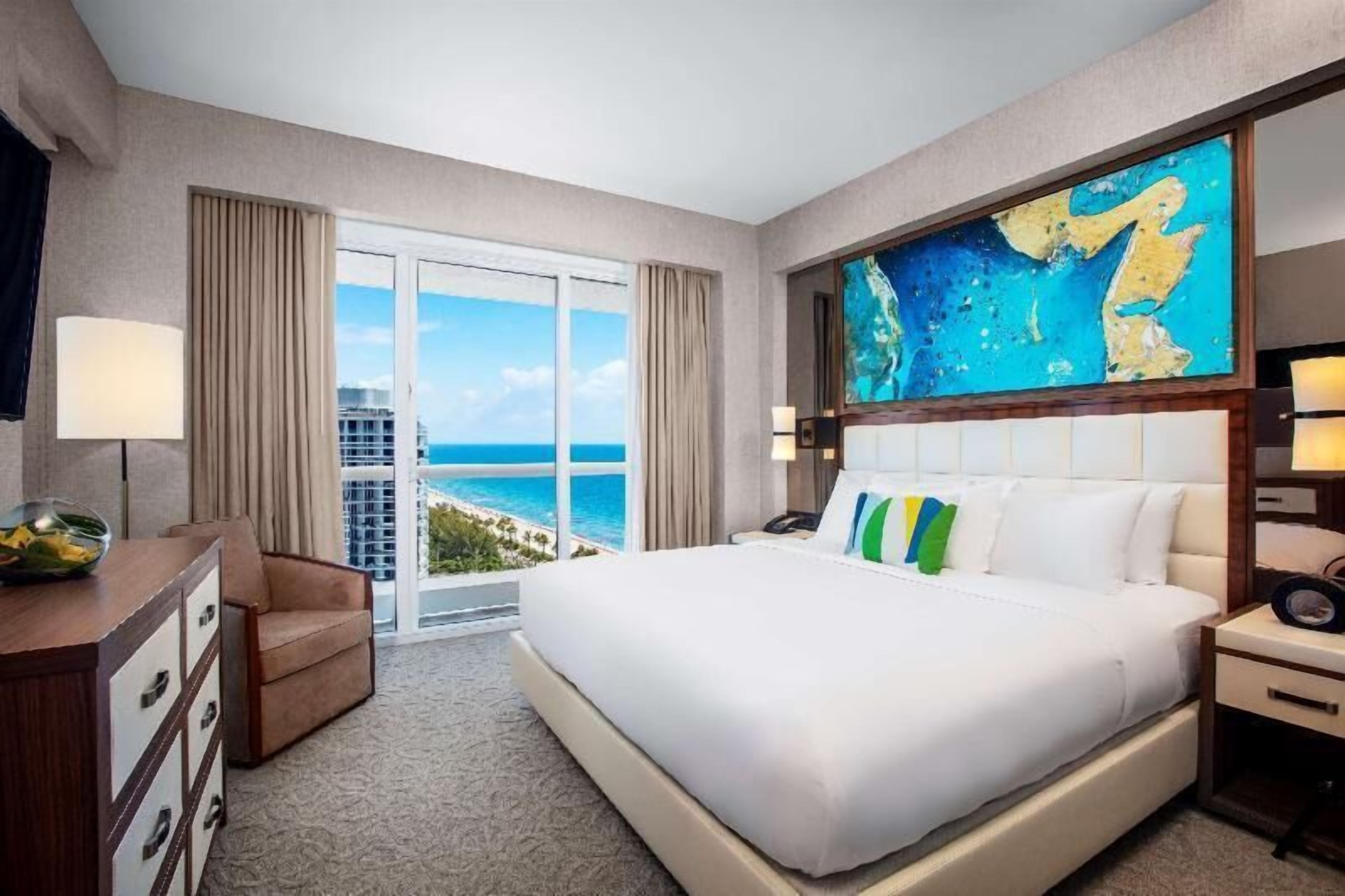 Premium bedding, minibar, in-room safe, desk