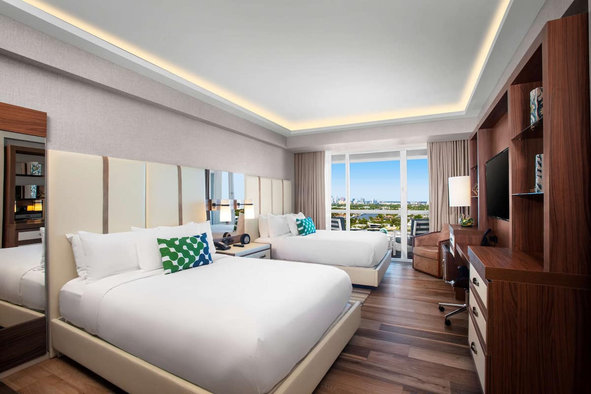 1 bedroom, premium bedding, minibar, in-room safe
