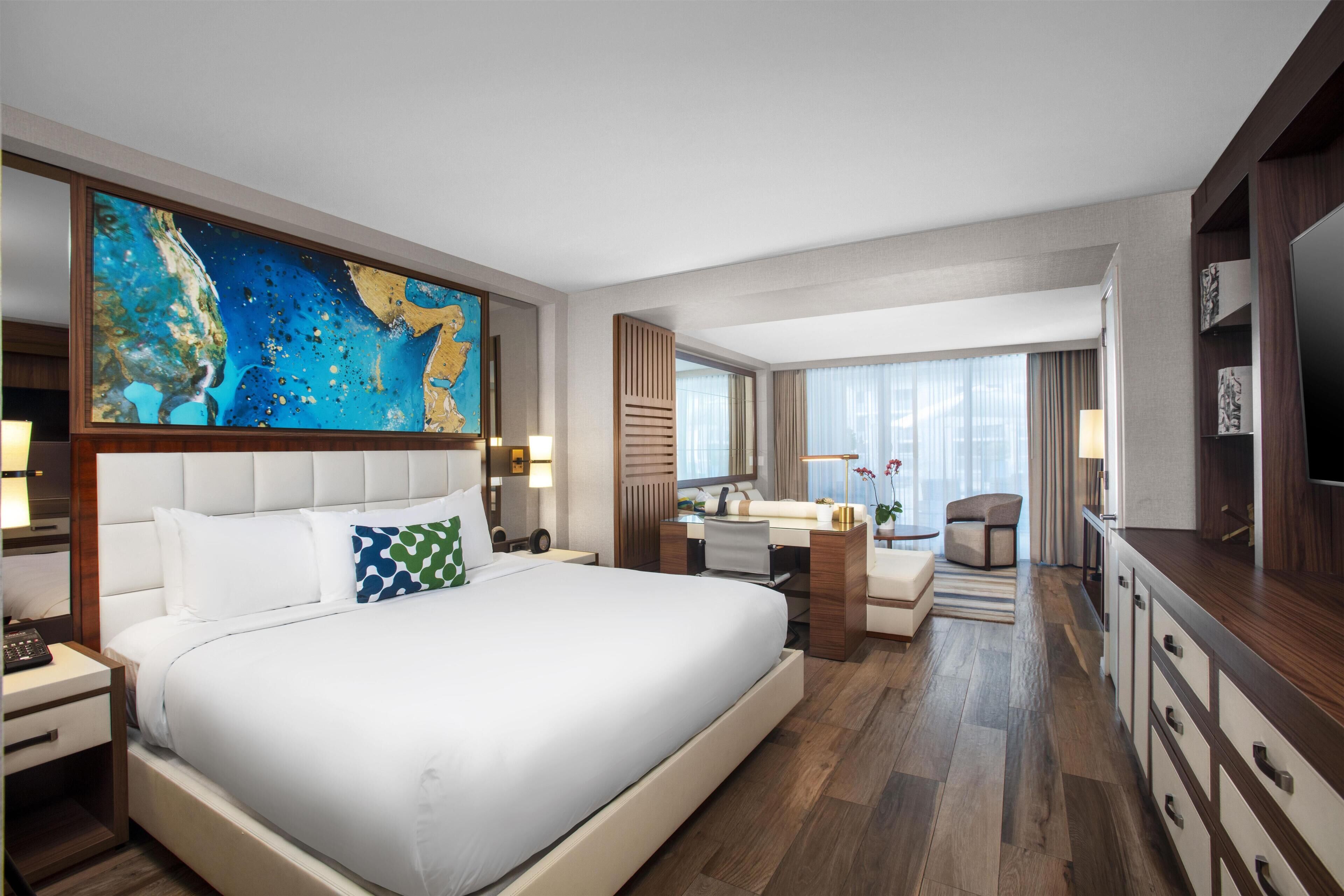 Premium bedding, minibar, in-room safe, desk