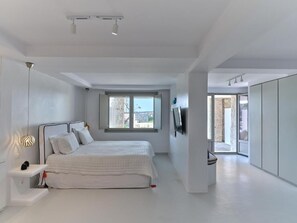 Grand Ambassador Villa, 5 Bedrooms | Cofres nos quartos, quartos à prova de som