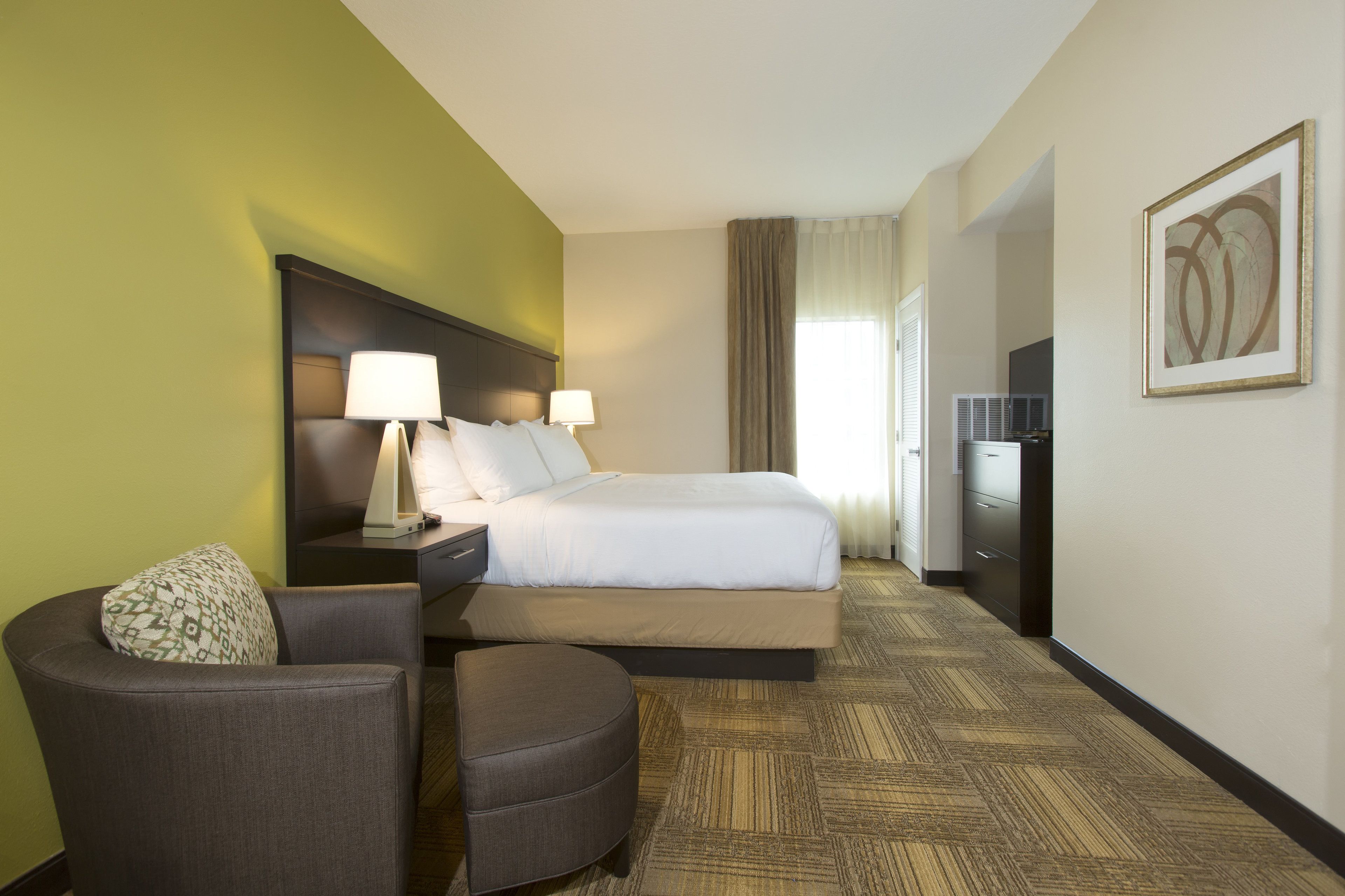 Photo - Staybridge Suites Orlando at SeaWorld by IHG - Free Breakfast & Shuttle to SeaWorld Parks