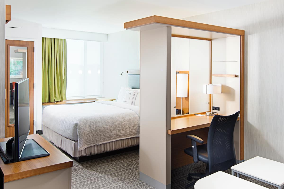 Desk, iron/ironing board, free cribs/infant beds, free WiFi