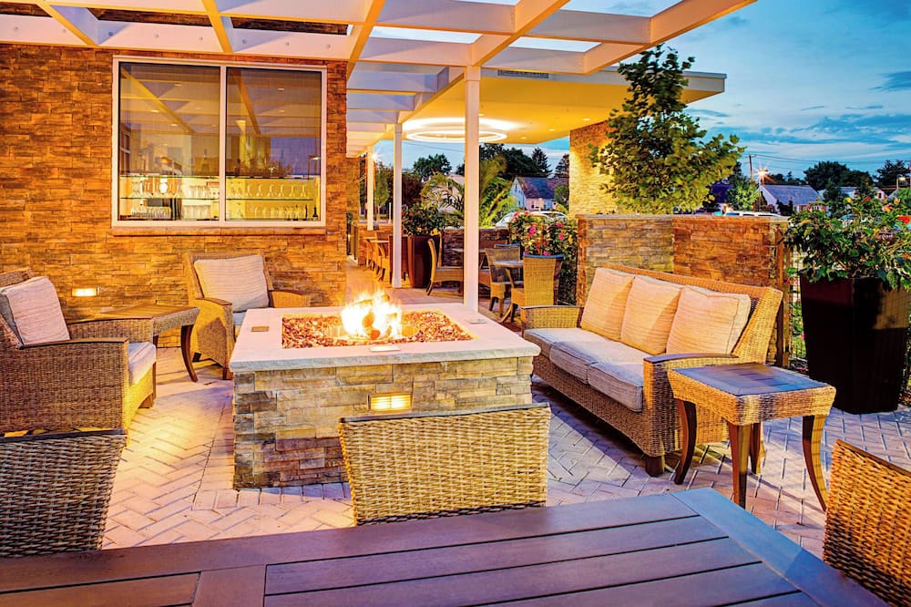 Springhill Suites by Marriott Carle Place Garden City