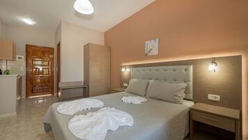 In-room safe, individually decorated, individually furnished, desk