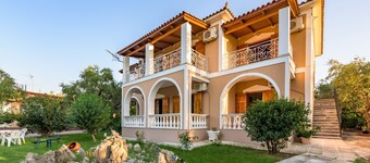 Pansion Mary Studios