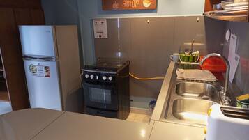 Leilighet – deluxe, 1 queensize-seng med sovesofa, mellometasje | Eget kjøkken | Kjøleskap på fellesområdet, ovn, brødrister og hurtigmikser