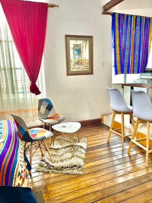 Apartment with balcony View | Opções para refeição no quarto