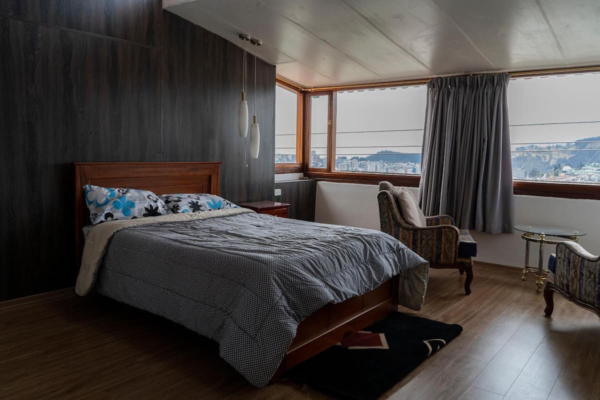 1 habitación, muebles diferentes, insonorización y wifi gratis