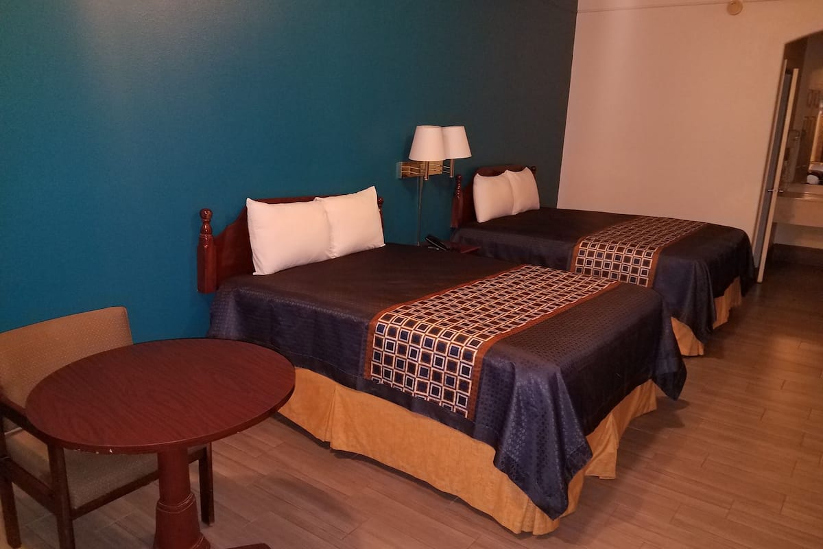 Deluxe Room, 2 Queen Beds, Refrigerator & Microwave