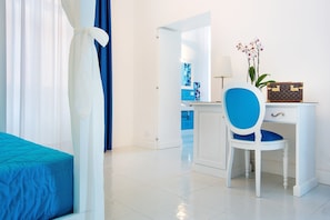 1 bedroom, premium bedding, pillow-top beds, minibar