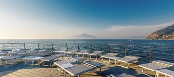 帕拉佐穆拉诺成人专享酒店