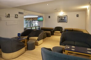 Lounge - Cheerfulway Minichoro (Albufeira)