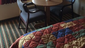 Standard Room, 2 Double Beds | Desk, soundproofing, iron/ironing board, WiFi (free) - Relax Inn (Shelby)