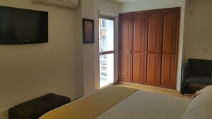 Superior Room, 1 Bedroom, City View - Hotel Bolivar Plaza (Armenia)