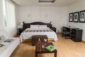 Junior Suite - Hotel Bolivar Plaza (Armenia)