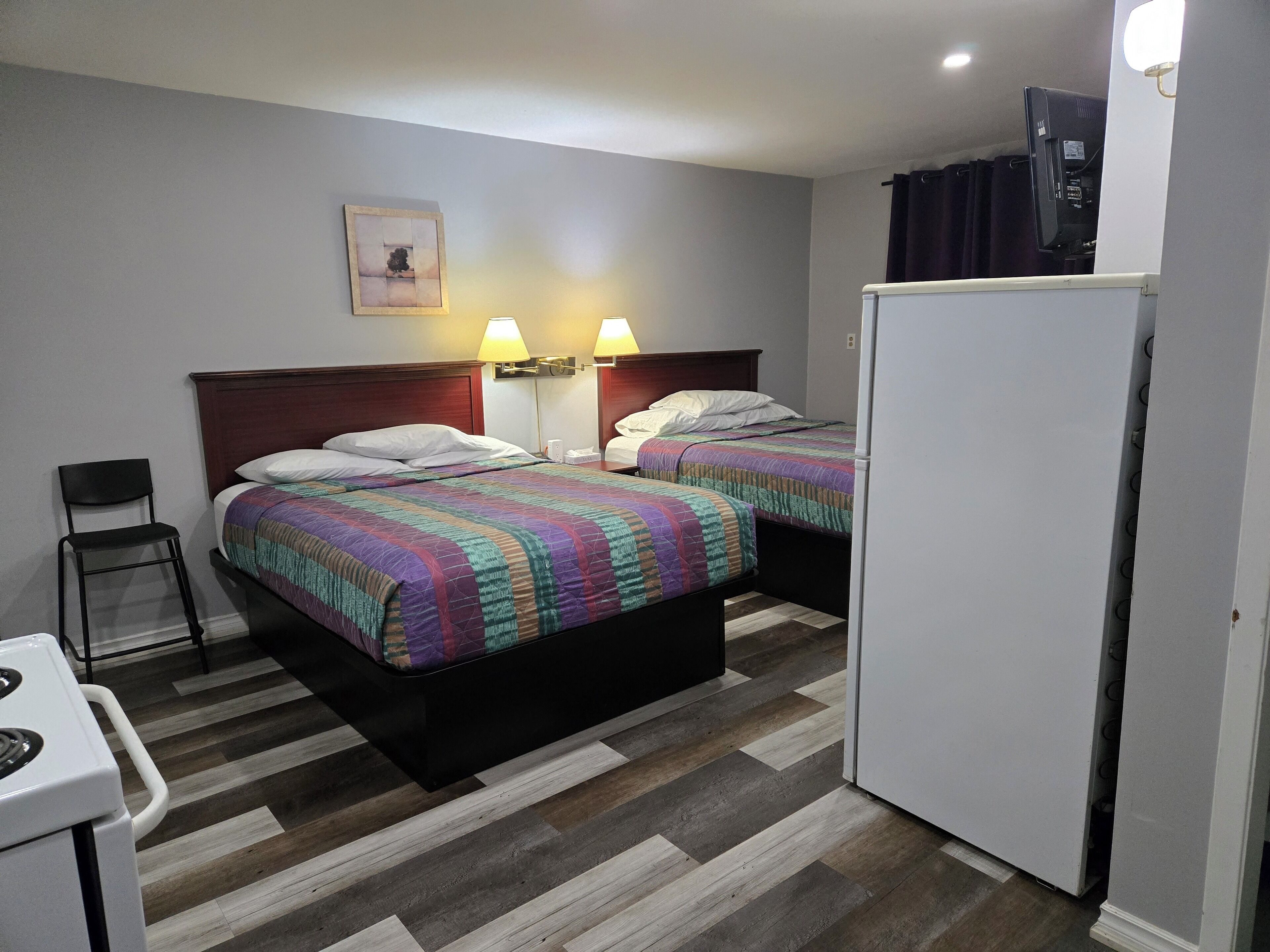 Studio, 2 Queen Beds, Kitchen | Free WiFi, bed sheets