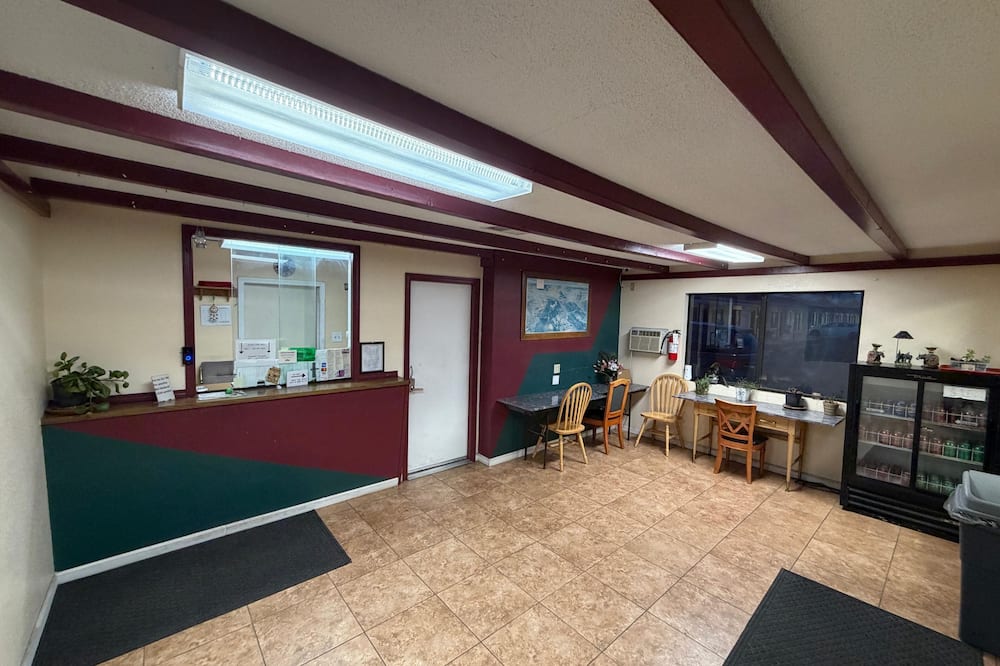 Regal Motel in Las Vegas, New Mexico