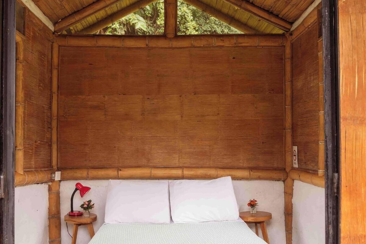 Traditional Double Room, Shared Bathroom, Garden View | Premium bedding, in-room safe, individually decorated