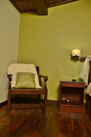 Dobbeltrom – deluxe | Sengetøy av topp kvalitet, minibar, safe på rommet og wi-fi (inkludert)