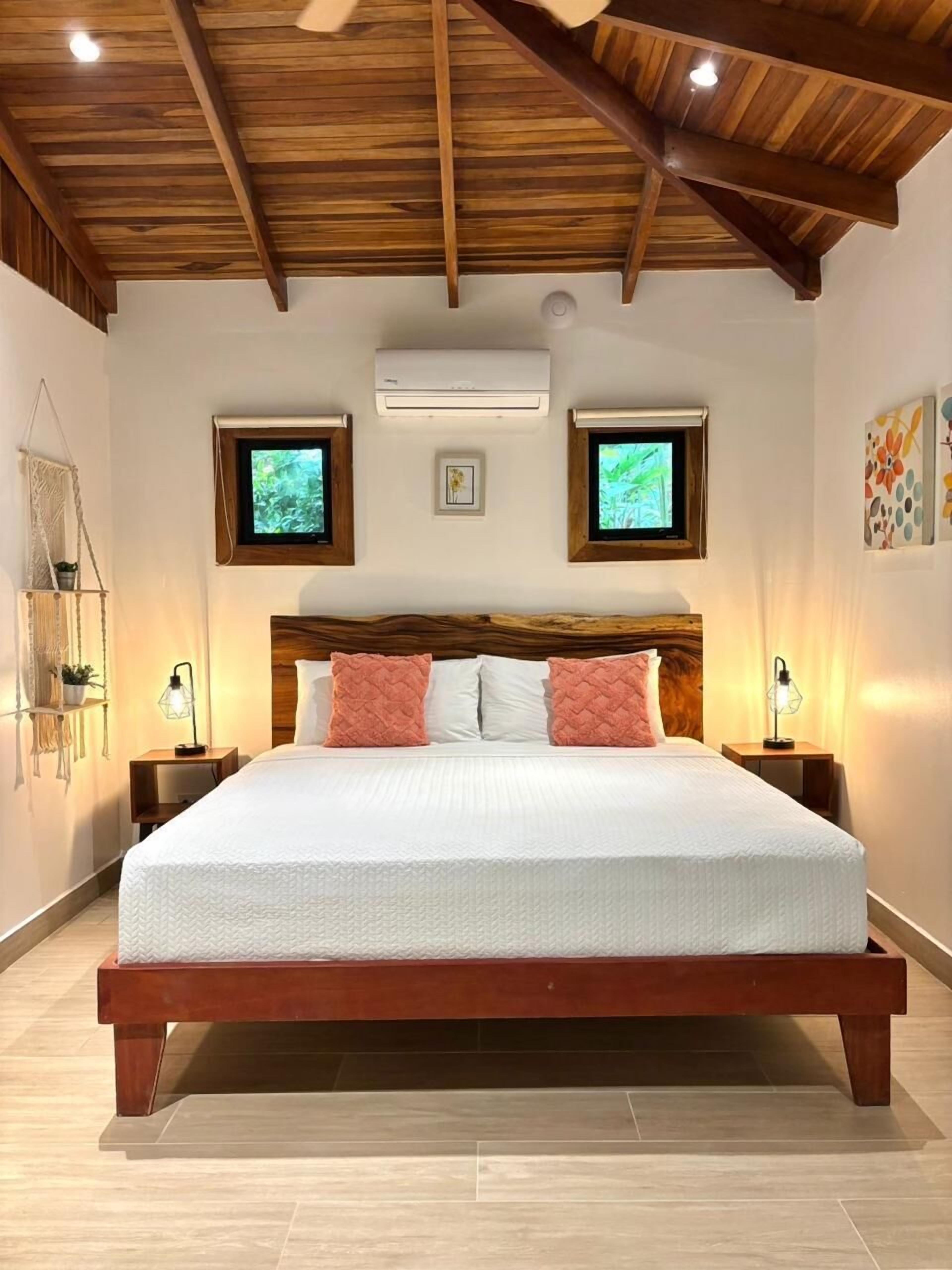 Comfort Room, 1 King Bed