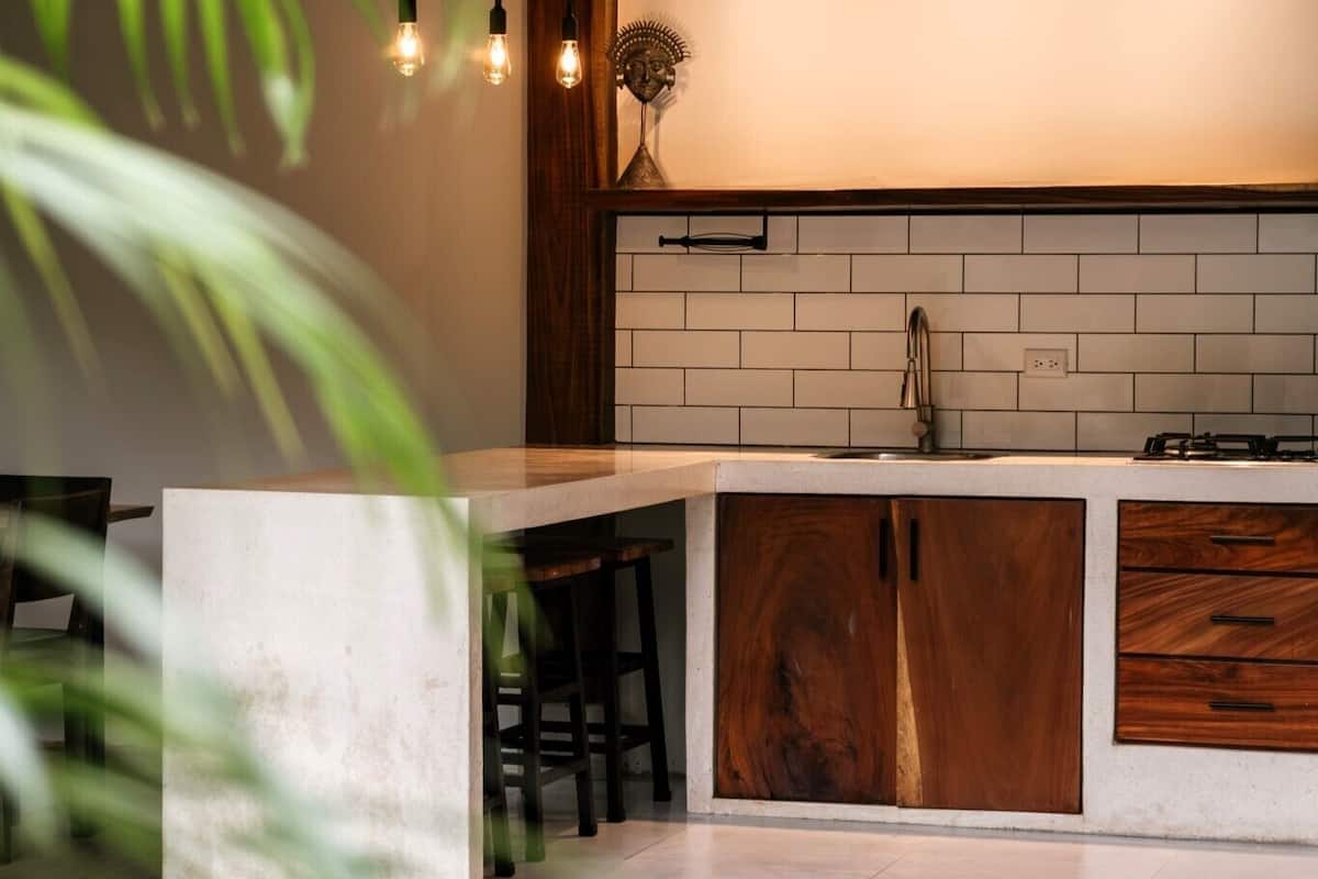 comfort apartment, 1 queen bed | private kitchen | coffee/tea maker, electric kettle