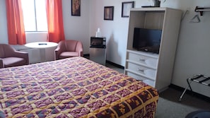 Standardrum - 1 kingsize-säng - kylskåp och mikrovågsugn | Gratis wi-fi, sängkläder och rullstolsanpassning