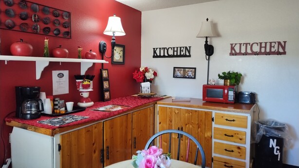 Fridge, microwave - Northgate Inn Motel (Challis)