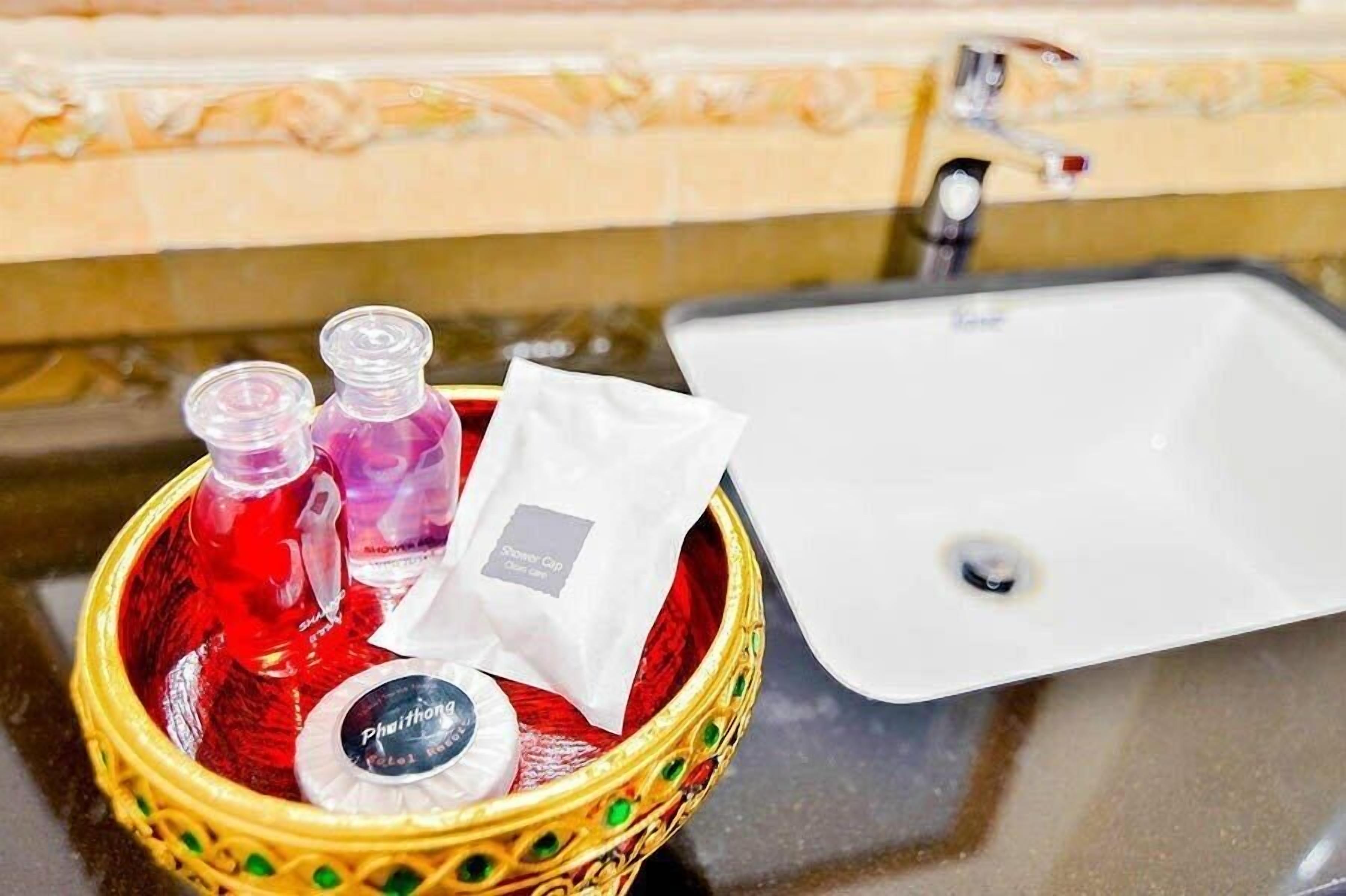 free toiletries, hair dryer, bidet, towels