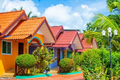 Phaithong Sotel Resort