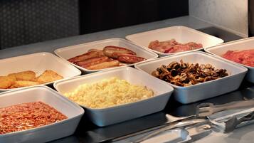Daily full breakfast for a fee