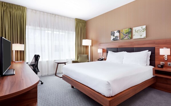 Zimmersafe, kostenlose Babybetten, kostenloses WLAN, Bettwäsche