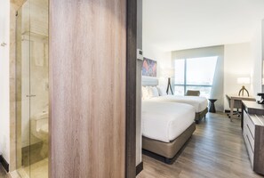 Phòng Tiêu chuẩn, 2 giường cỡ queen | Bộ đồ giường cao cấp, minibar, két bảo mật tại phòng, bàn 