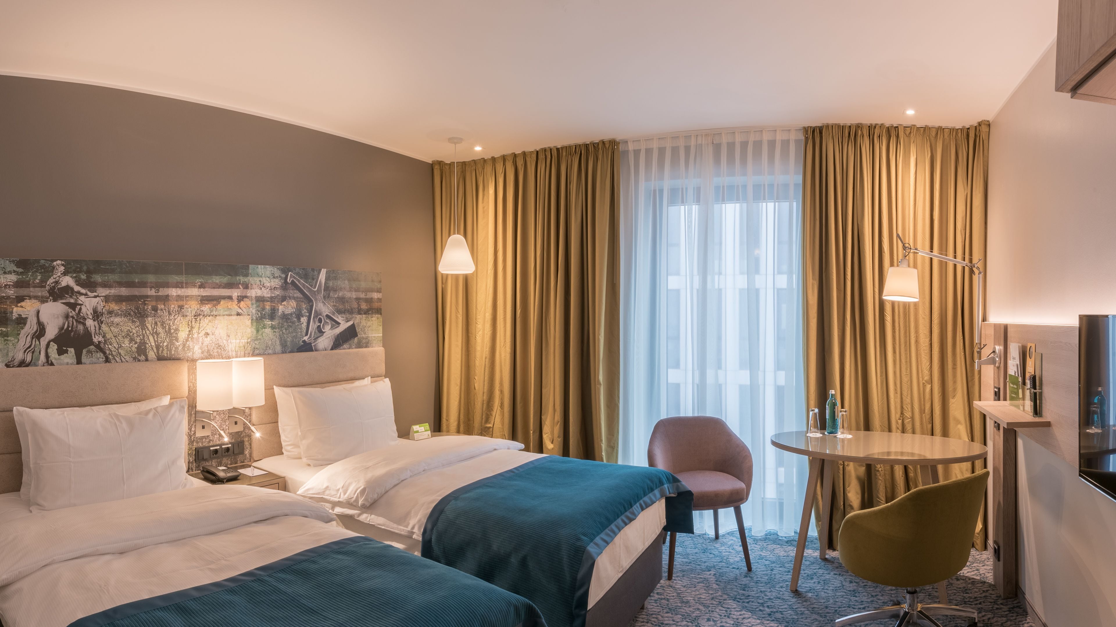 Photo - Holiday Inn Düsseldorf City – Toulouser Allee by IHG