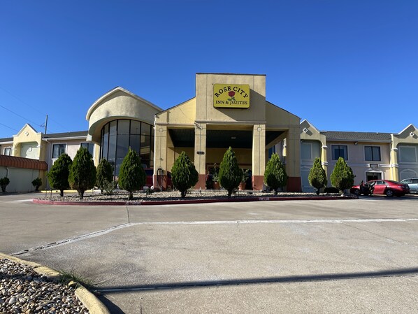 واجهة المنشأة