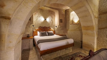 Deluxe Cave Room | 1 Schlafzimmer, hochwertige Bettwaren, individuell dekoriert