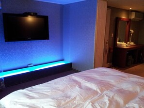 Suite Junior | Bureau, Wi-Fi gratuit