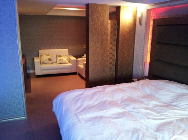 Junior-Suite | Schreibtisch, kostenloses WLAN