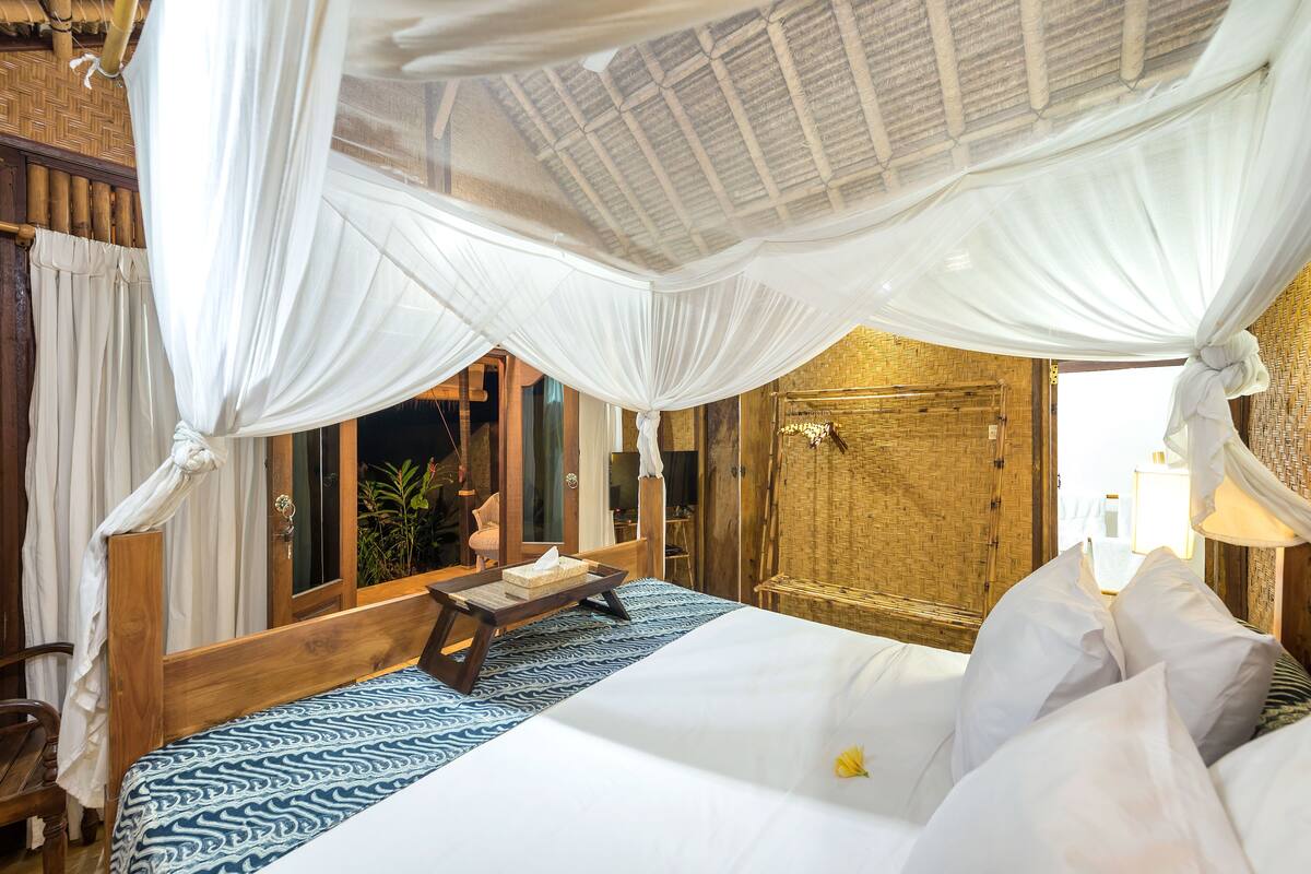 villa, garden view | 1 bedroom, premium bedding, in-room safe, individually decorated