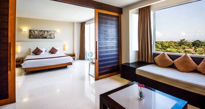 B2 Premier Hotel & Resort