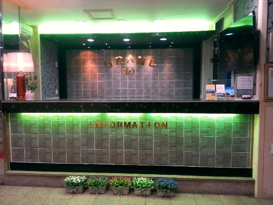 Bureau, Wi-Fi gratuit, draps fournis