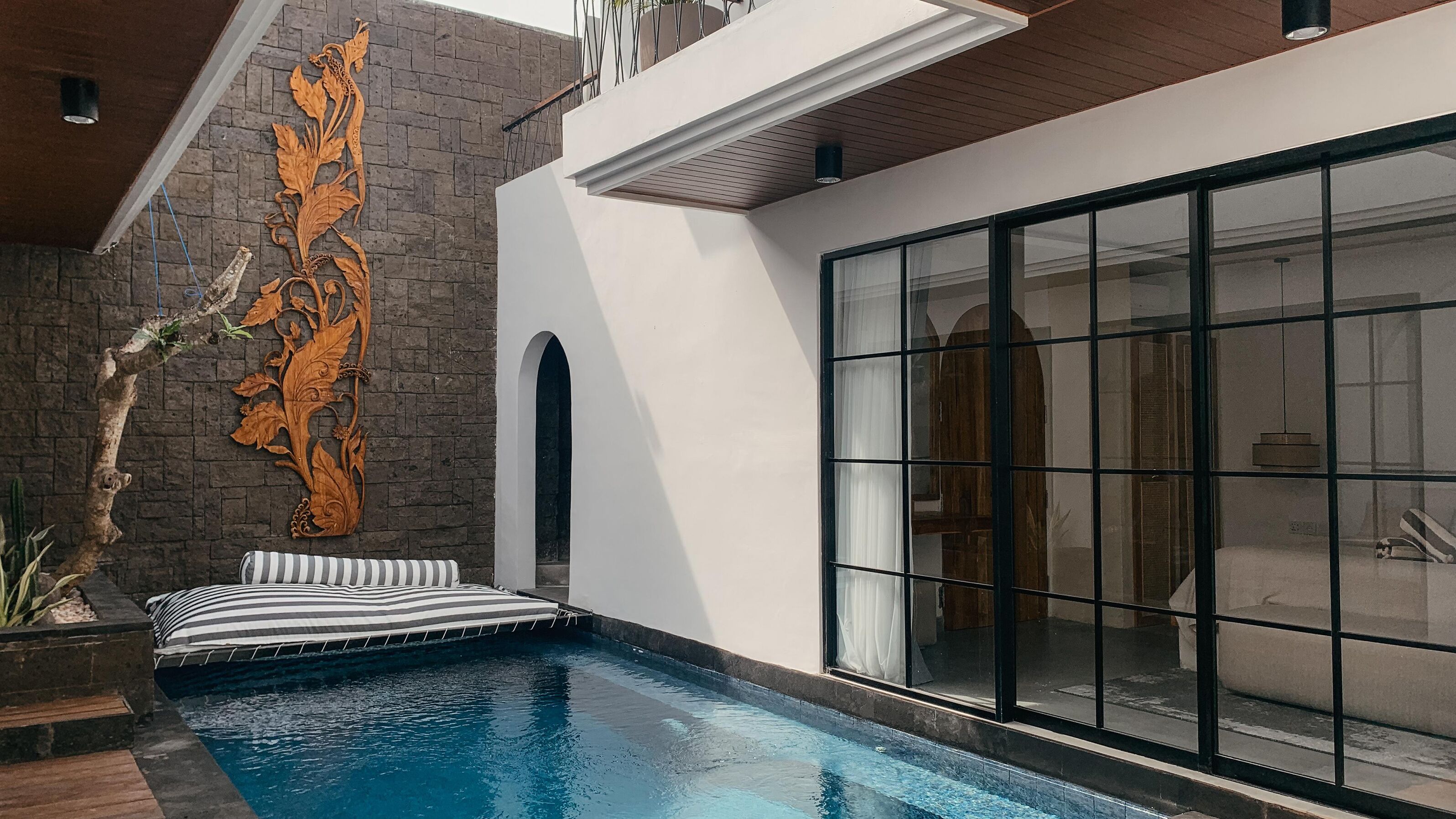 Hồ bơi trong nhà 