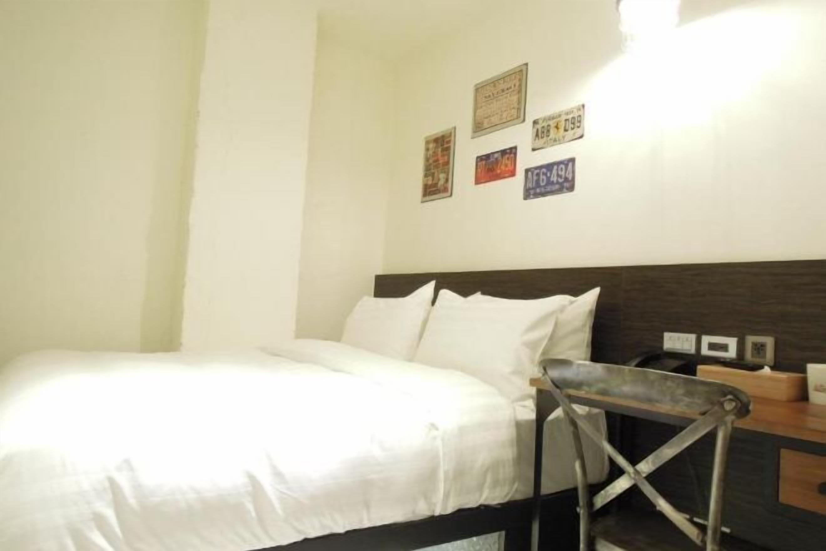 1 bedroom, premium bedding, down comforters, individually decorated