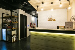 Reception - Re-Change Hotel Taipei (Taipei)
