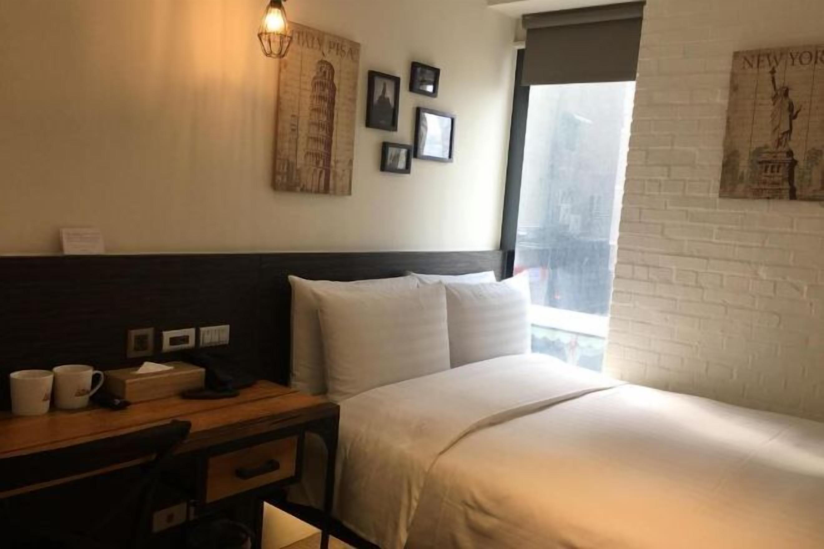 1 bedroom, premium bedding, down comforters, individually decorated