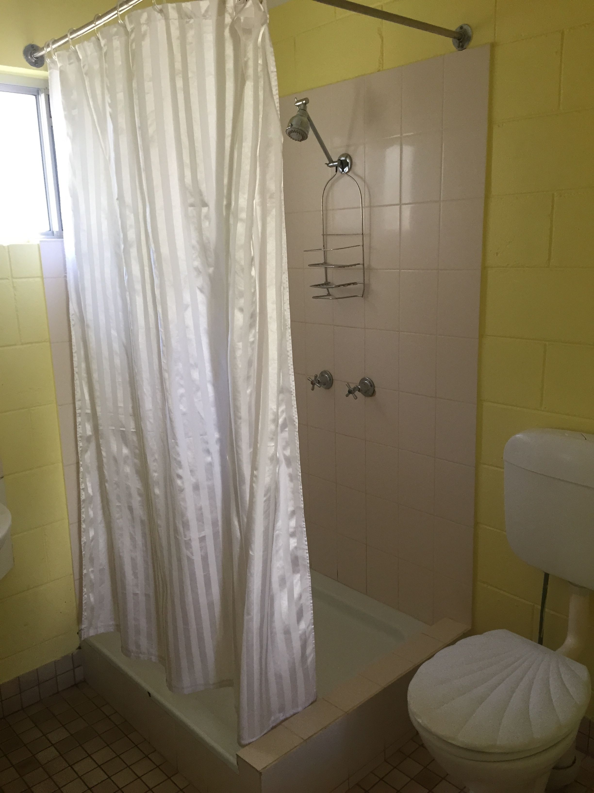 shower, free toiletries, towels