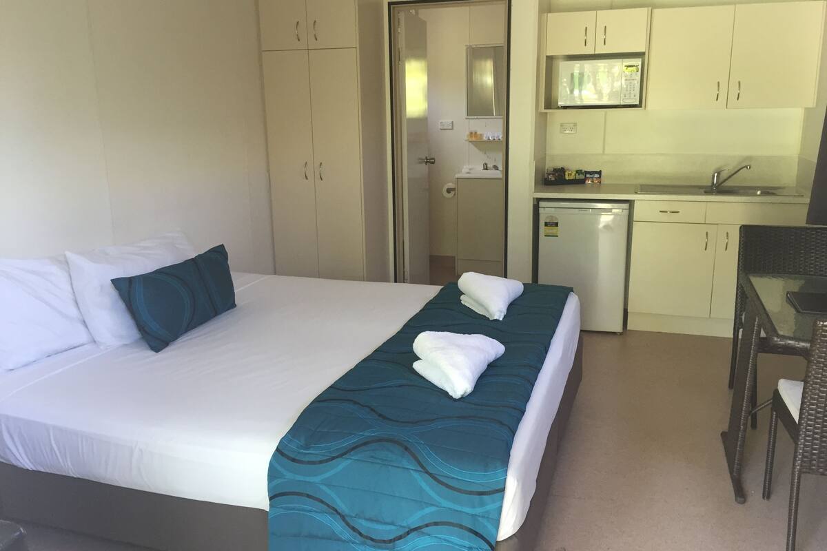 studio king | premium bedding, iron/ironing board, bed sheets