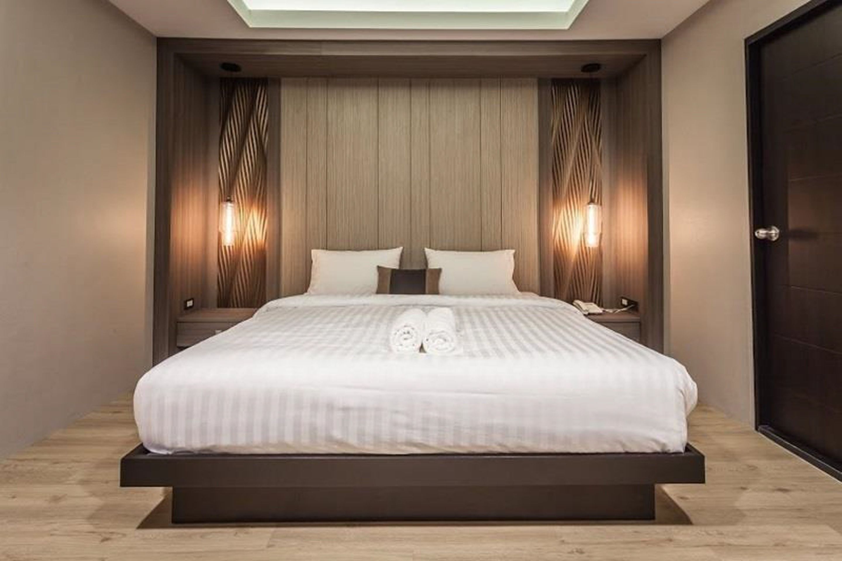 Deluxe Double Room | Minibar, free WiFi