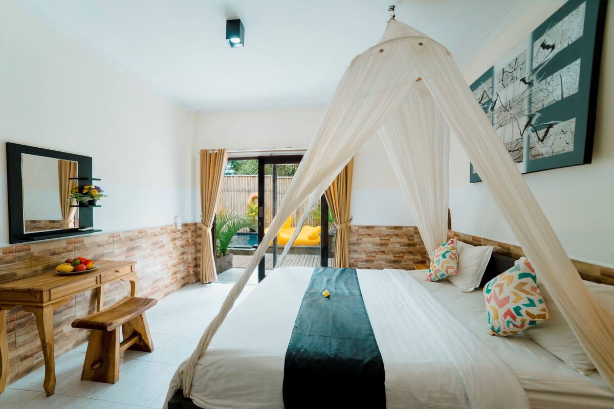 Quarto standard, vista para o jardim | Cofres nos quartos, escrivaninha, berços (sobretaxa)