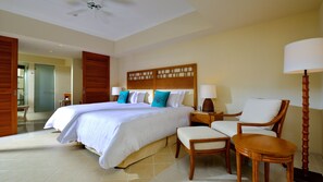 Minibar, in-room safe, desk, iron/ironing board - The Uza Terrace Beach Club Villas (Yomitan)